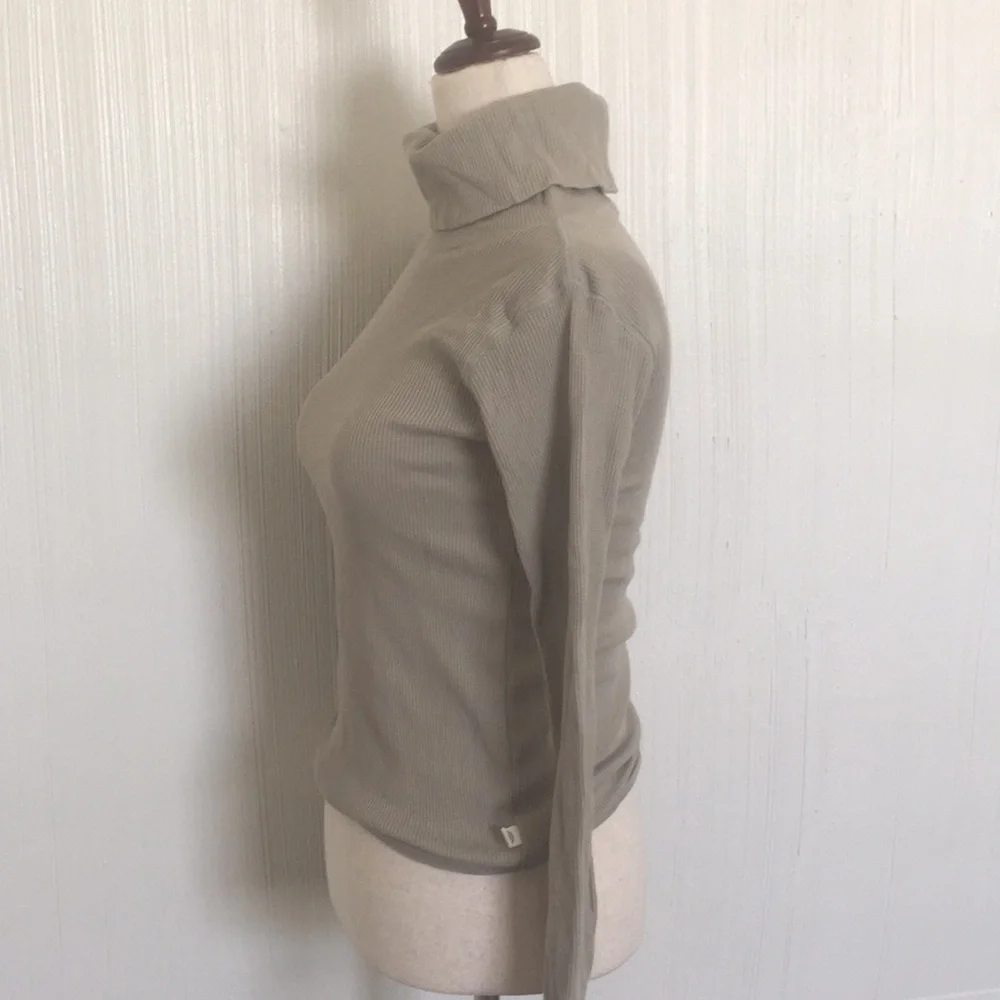 NWOT Nui Franco cotton kids turtleneck top shirt Sage green PJ Outerwear 12 M L